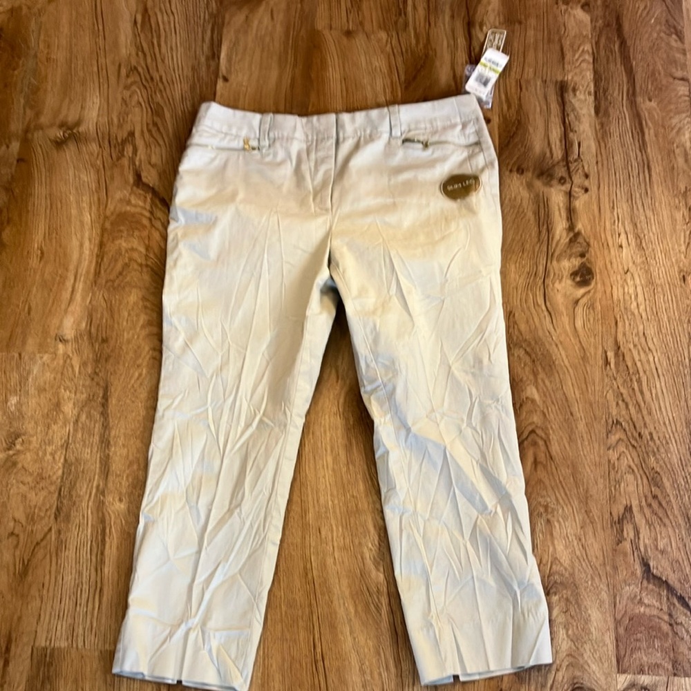 Women's Cream slim capri pants nwt 14p jm collection